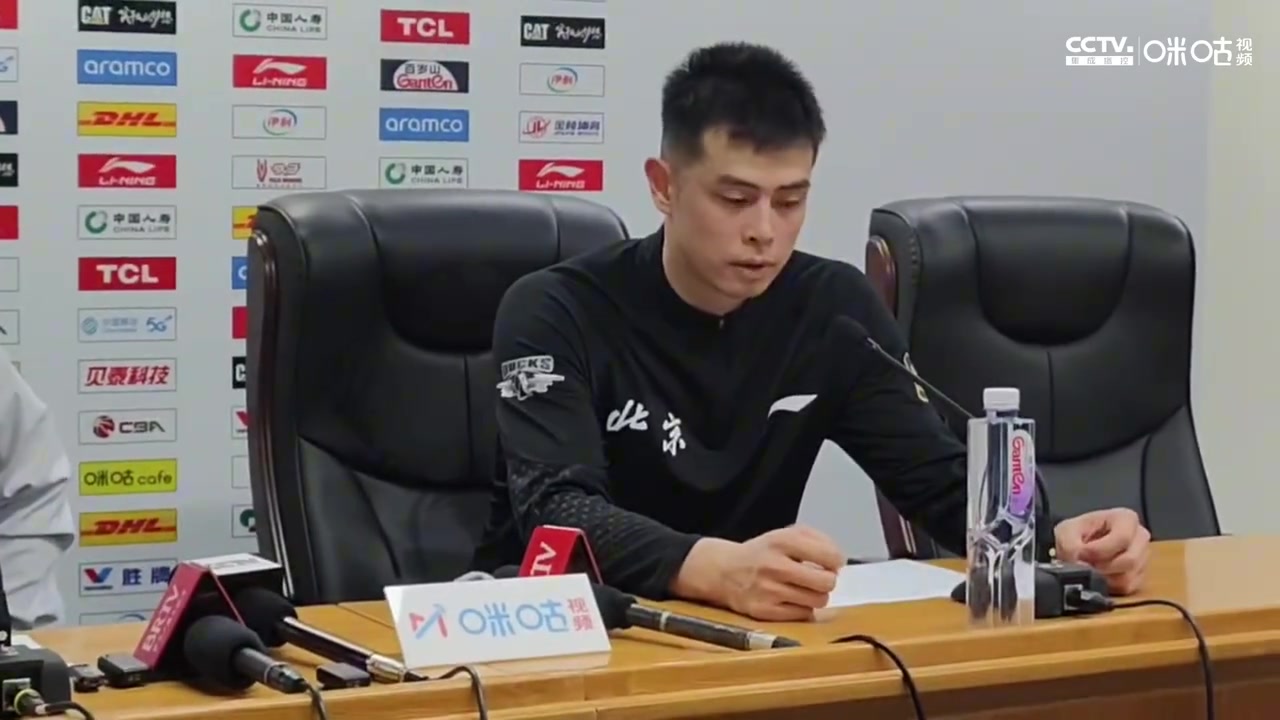 方碩致歉：這場球讓很多人感到失望了，很抱歉，我們爭取打回北京